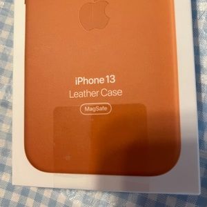 Apple iPhone 13 Leather Case MagSafe